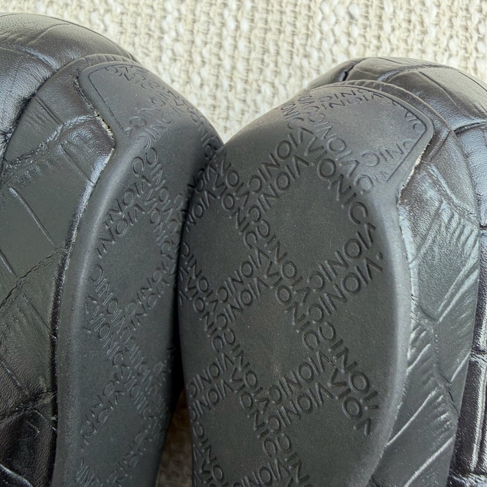 Vionic Black Croc Embossed Leather Loafers Sz 8 Comfort Orthotic Slip On - Picture 3 of 6